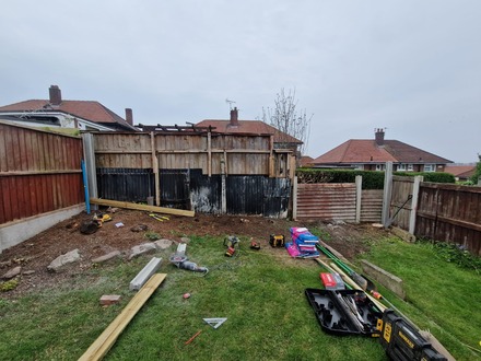 horizontal_privacy_fencing After